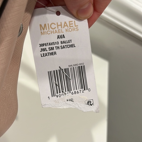 Michael Kors Beige Saffiano Leather Small Ava Crystal’s Top Handle Bag. - Picture 13 of 13